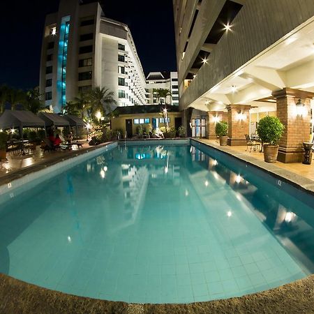 Copacabana Apartment Hotel Pasay Ngoại thất bức ảnh
