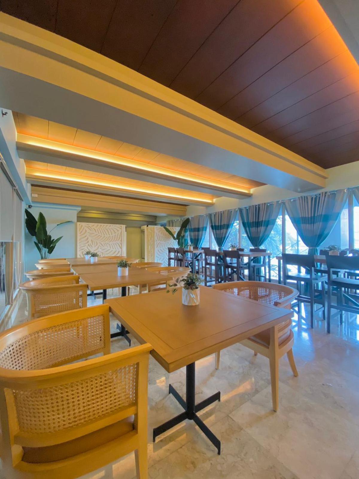 Copacabana Apartment Hotel Pasay Ngoại thất bức ảnh
