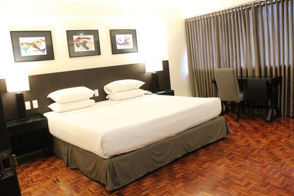 Copacabana Apartment Hotel Pasay Ngoại thất bức ảnh